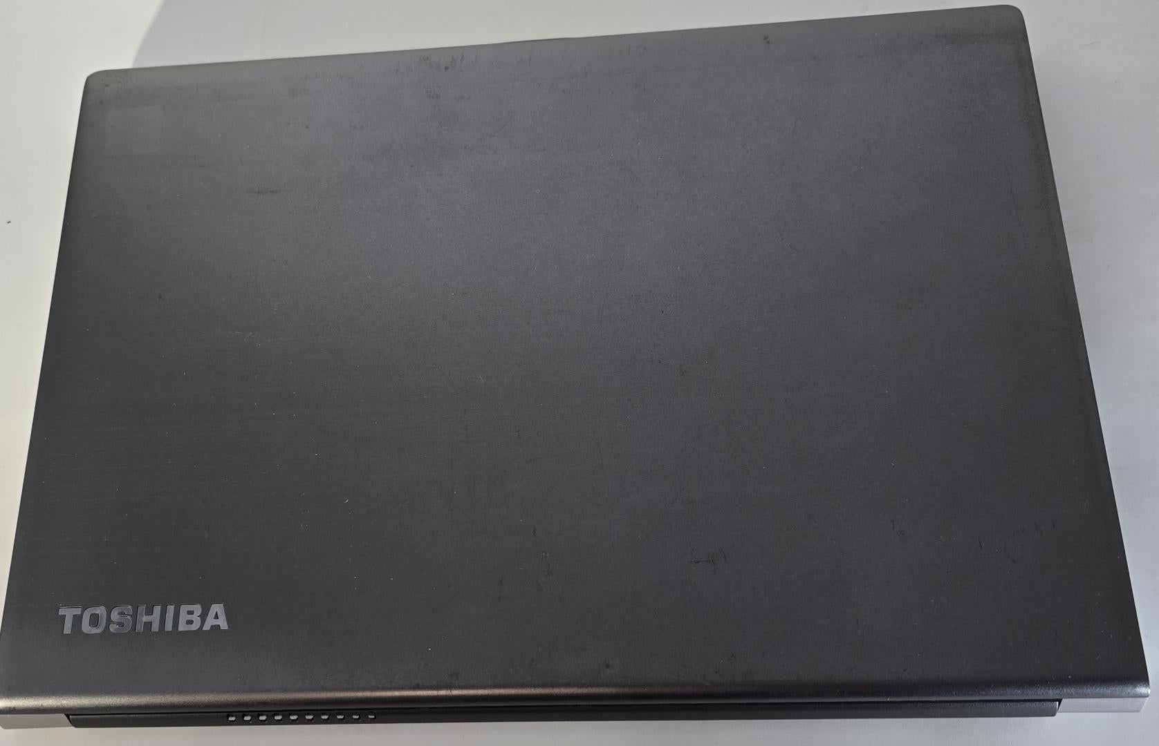 Toshiba Portege Z30-A-16L i5-4300U 4GB RAM 256GB SSD 13*Zoll HDMI Win10 Pro Gebraucht, guter Zustand